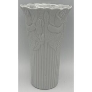Vase White Ribbed Ceramic Raised Rose Embossed Planter 8" Tall Vintage